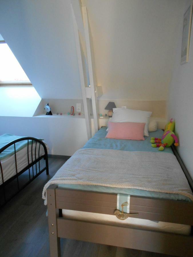 Pierre-Feuille-Ciseaux Hotell Parigné Eksteriør bilde